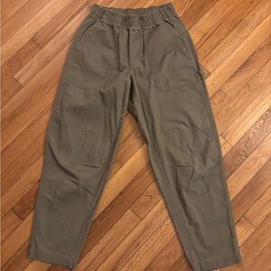 Old Navy Women's Cropped Utility Pants in Olive Green
